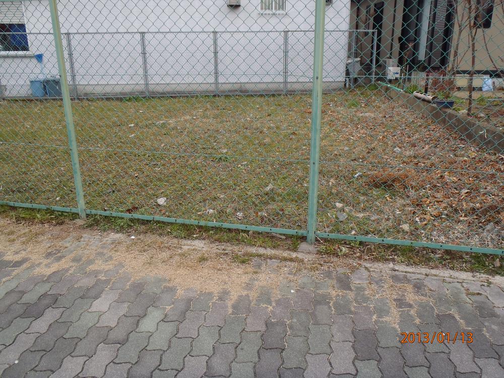 Local photos, including front road. Local (August 2013) Shooting