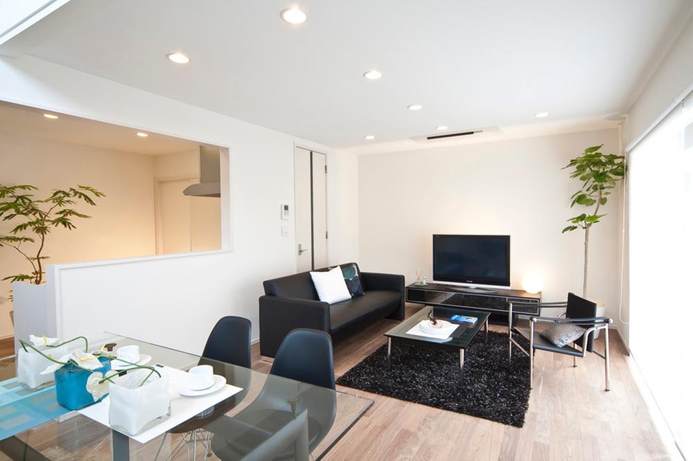 Same specifications photos (living)