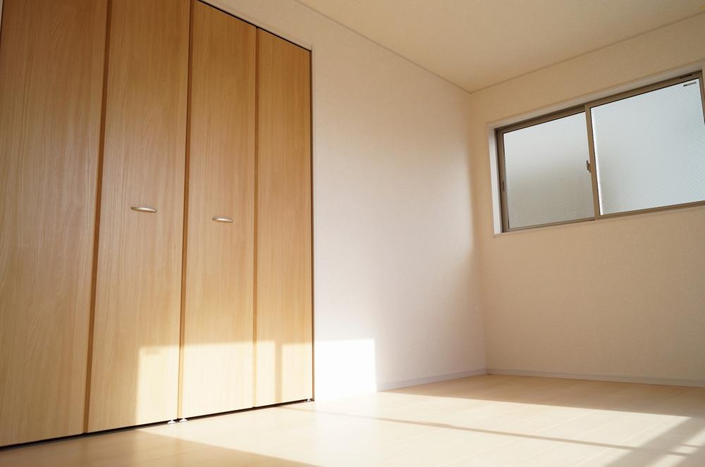 Other introspection. Local photos (Western-style)