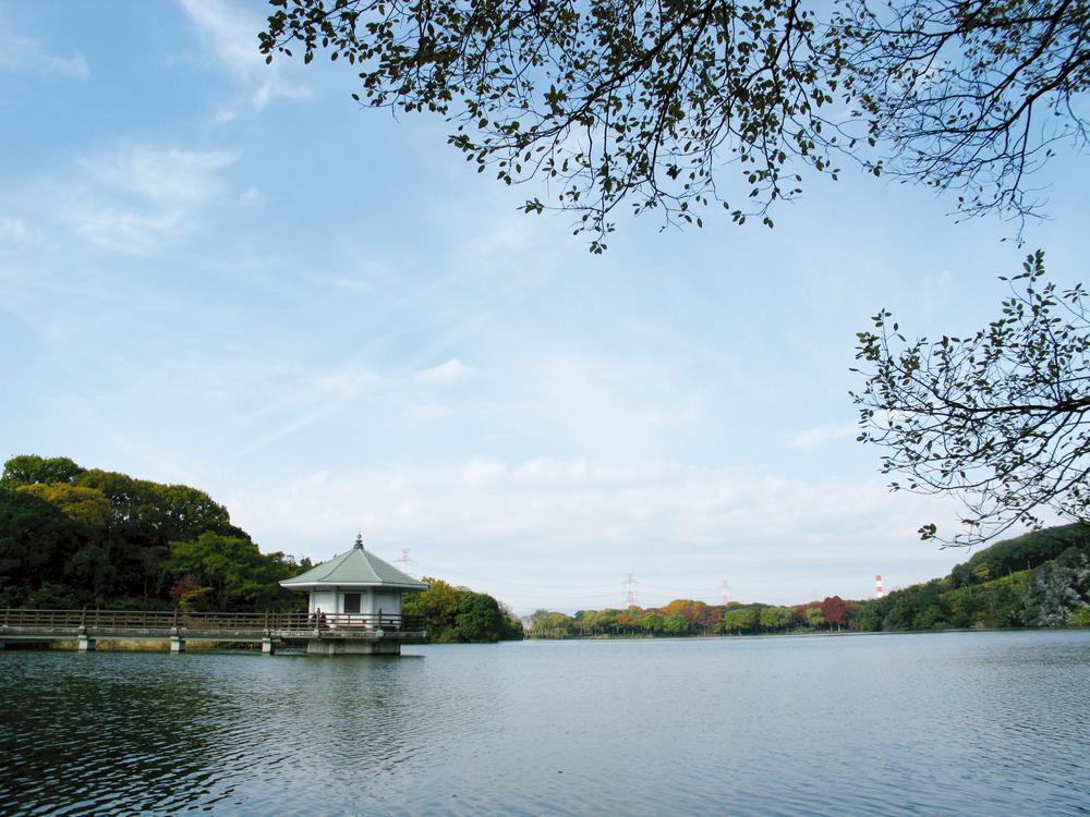 park. 800m until Yamadaikekoen