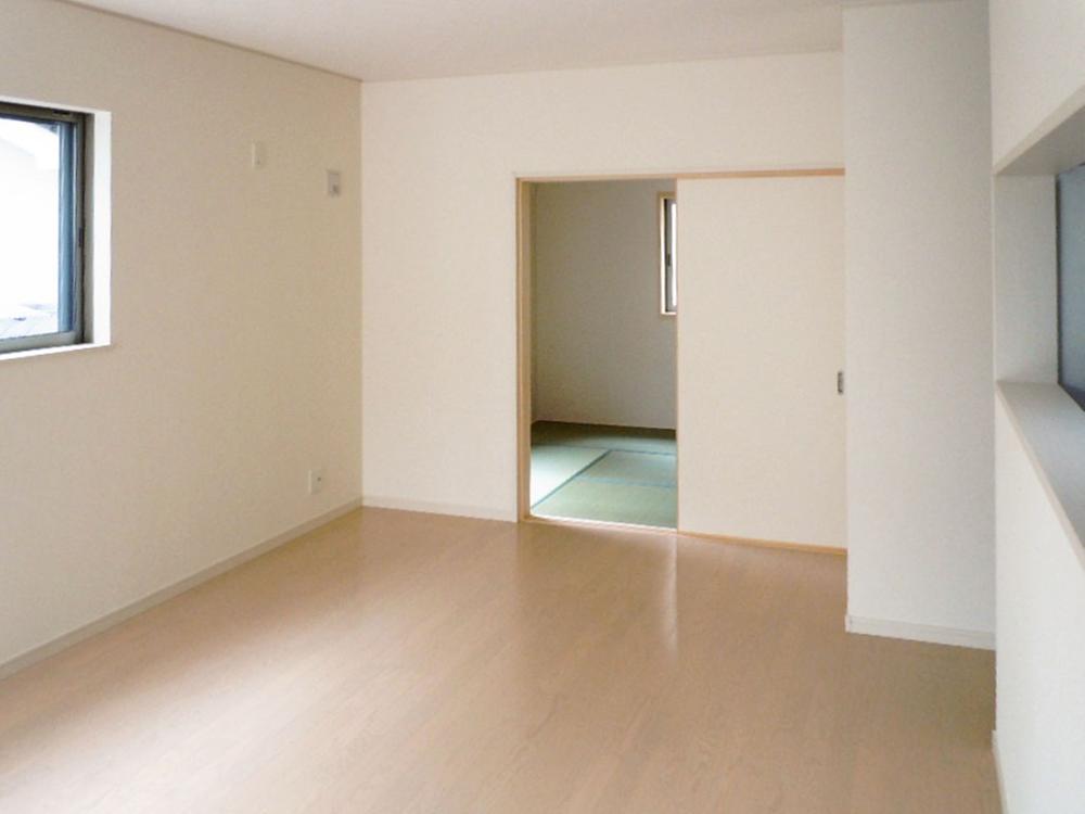 Same specifications photos (living). (The company example of construction photos)