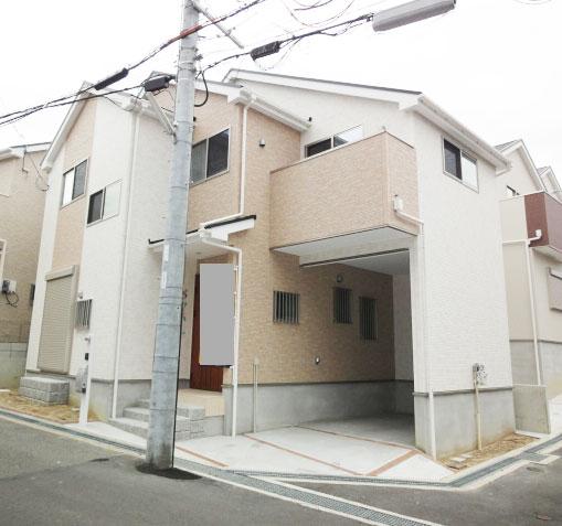 Local appearance photo. Building 3. Timeless simple, It is the appearance that fit around!