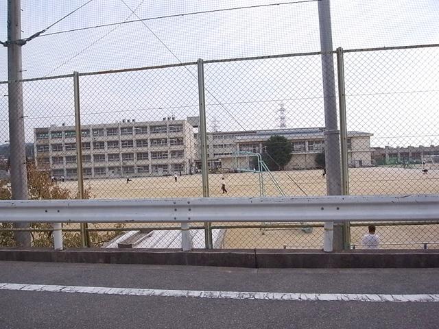 Junior high school. Hirakata Tatsusugi until junior high school 3220m