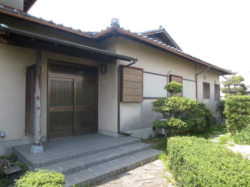 Local appearance photo. Local (April 2013) Shooting