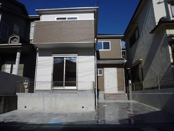 Same specifications photos (appearance). The outer wall siding