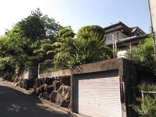 Local appearance photo. Building Appearance: It is a building of PanaHome architecture.