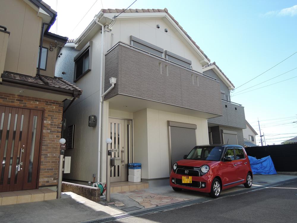 Local appearance photo. Local (11 May 2013) Shooting