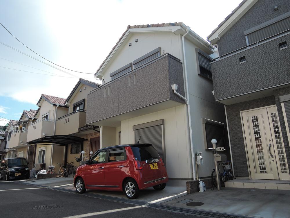 Local appearance photo. Local (11 May 2013) Shooting