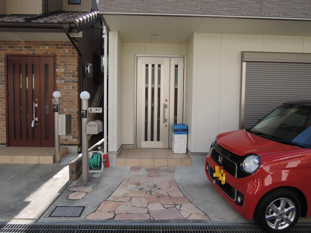 Entrance. Local (11 May 2013) Shooting