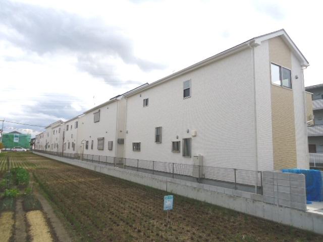 Local appearance photo. Until Hankyu Ibaraki access is good