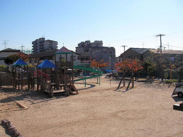 park. Kuwata 317m to the park (park)