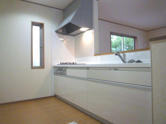 Same specifications photo (kitchen)