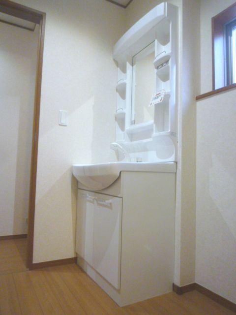 Same specifications photos (Other introspection)