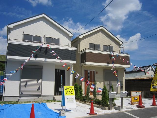 Local photos, including front road. Taken at local