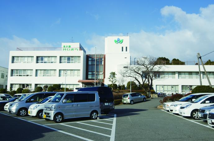 Hospital. Northern Osaka police 400m 6-minute walk to the hospital. Internal medicine ・ Department of Gastroenterology ・ Surgery ・ Ear, nose and throat, etc., Large hospital of peace of mind to get seeing a lot