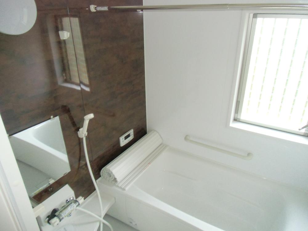 Bathroom. Indoor (11 May 2013) Shooting