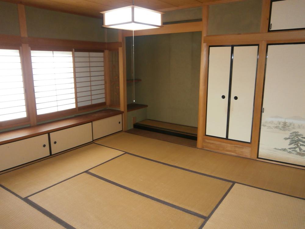 Non-living room. Indoor (11 May 2013) Shooting