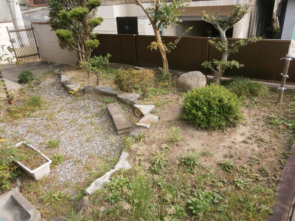 Garden. Local (11 May 2013) Shooting