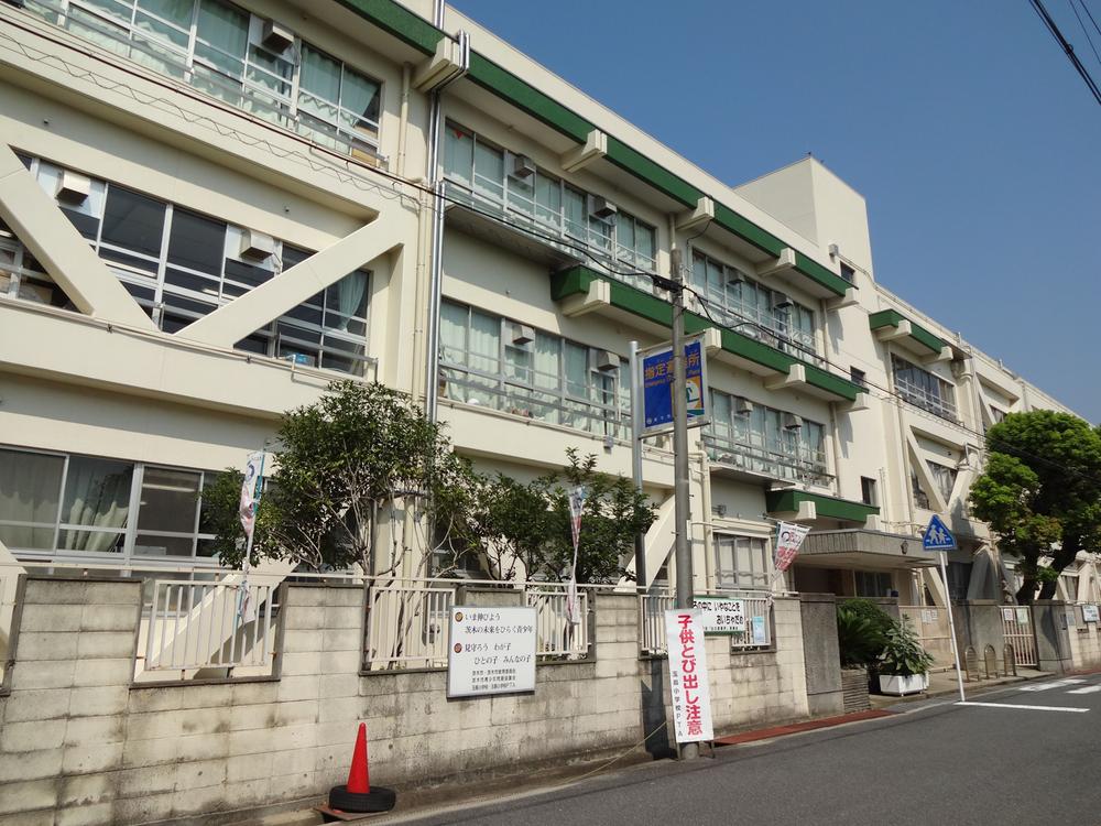 Primary school. Tamashima until elementary school 750m