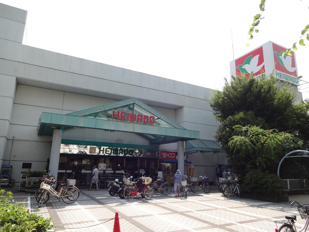 Shopping centre. 600m to Heiwado