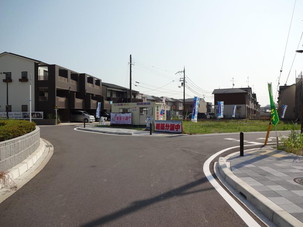 Other local. 4th 3 compartment and local information office