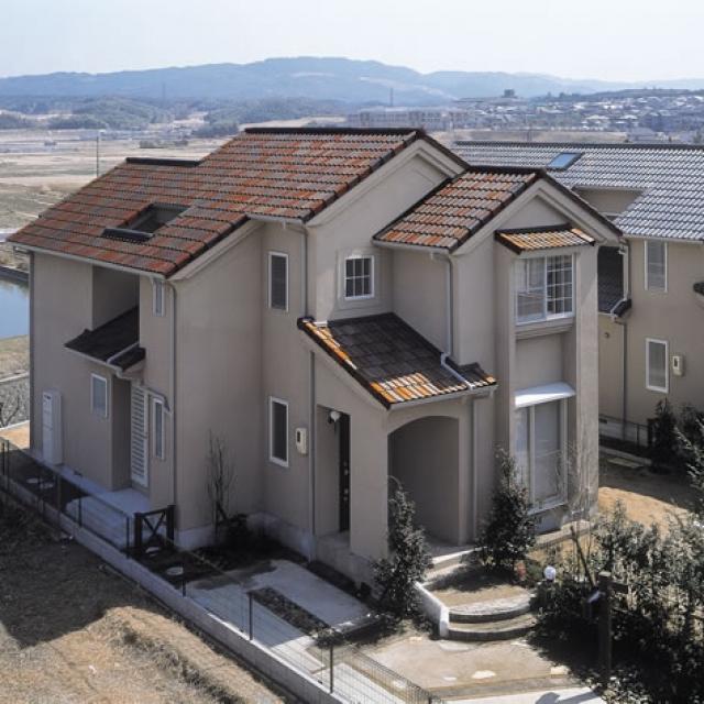 Other Equipment. Adopting the western tile in the standard. High durability, Enhanced life.