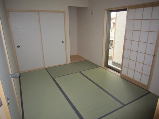 Other introspection. Shooting from the room