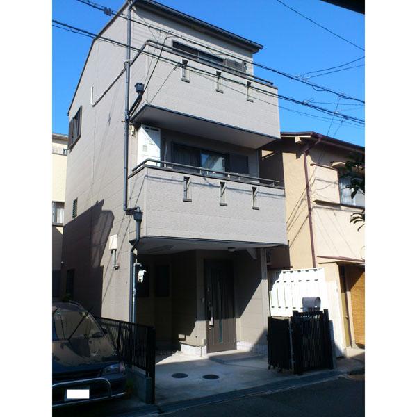 Local appearance photo. Local (10 May 2013) Shooting