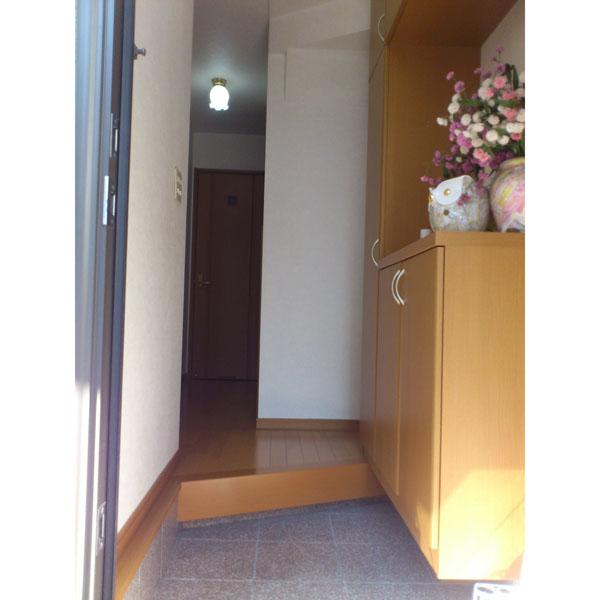 Entrance. Local (10 May 2013) Shooting