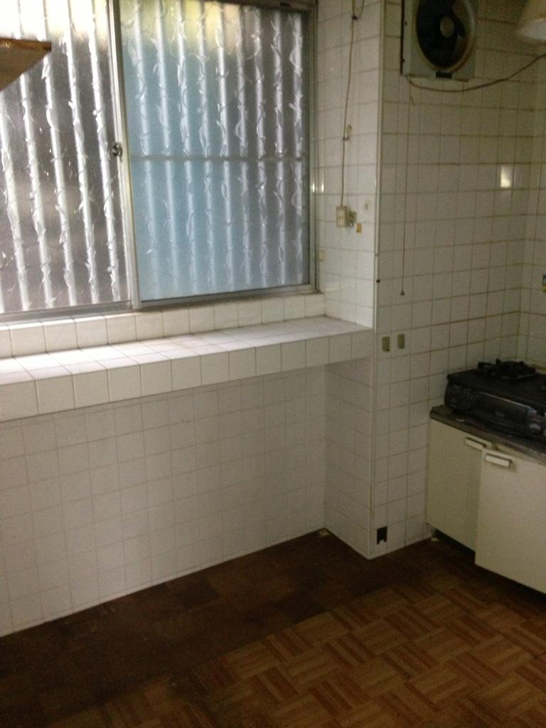 Living. dining kitchen