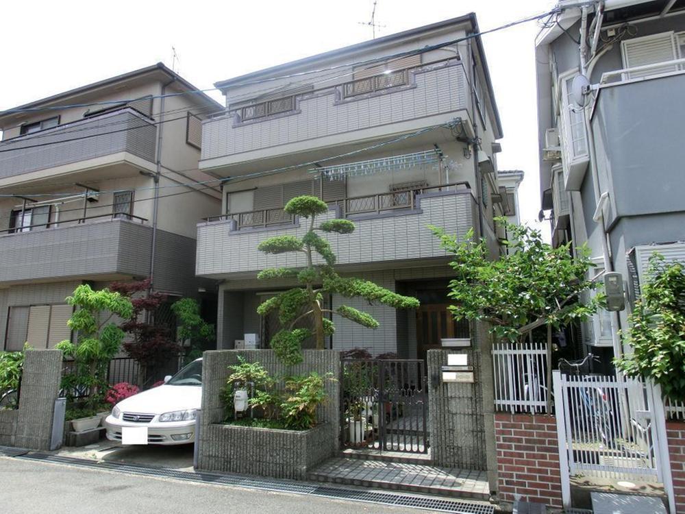 Local appearance photo. local