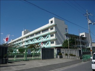 Primary school. Minohara up to elementary school (elementary school) 253m