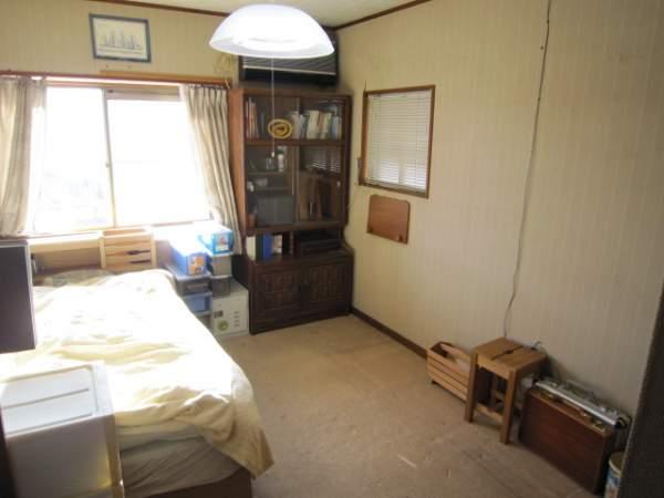 Non-living room. Second floor Western-style about 6.0 Pledge