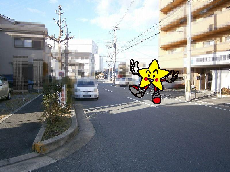 Local photos, including front road. Local (11 May 2013) Shooting