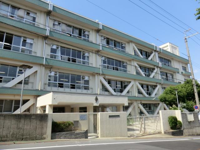 Junior high school. Ibaraki Tatsunishi until junior high school 1163m