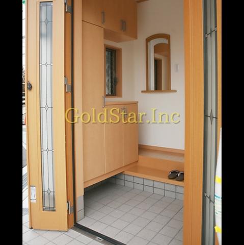 Entrance. Equivalent specification photo