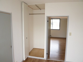 Receipt. Western-style housing