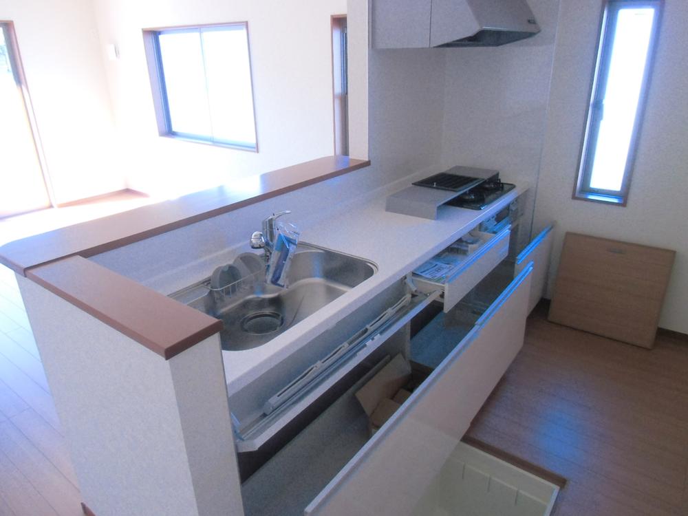 Kitchen. Indoor (10 May 2013) Shooting