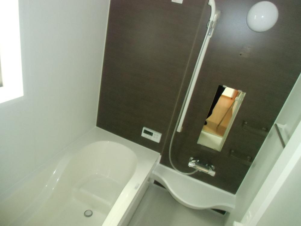 Bathroom. Indoor (10 May 2013) Shooting