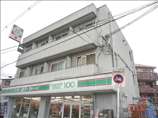 Convenience store. 765m until Lawson 100 Sojijiekimae store (convenience store)