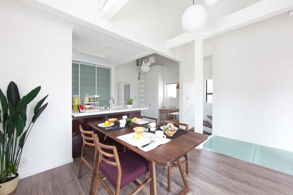 Other. Kitchen overlooking the whole our construction example rooms, Peace of mind even if not children where playing.