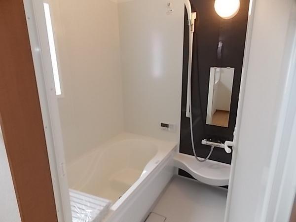 Same specifications photo (bathroom). Slowly enjoy spacious bathroom also sitz bath