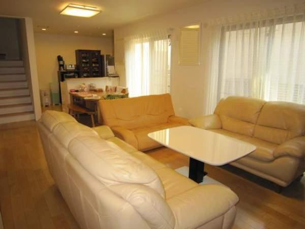 Living. LDK is about 19.2 Pledge.