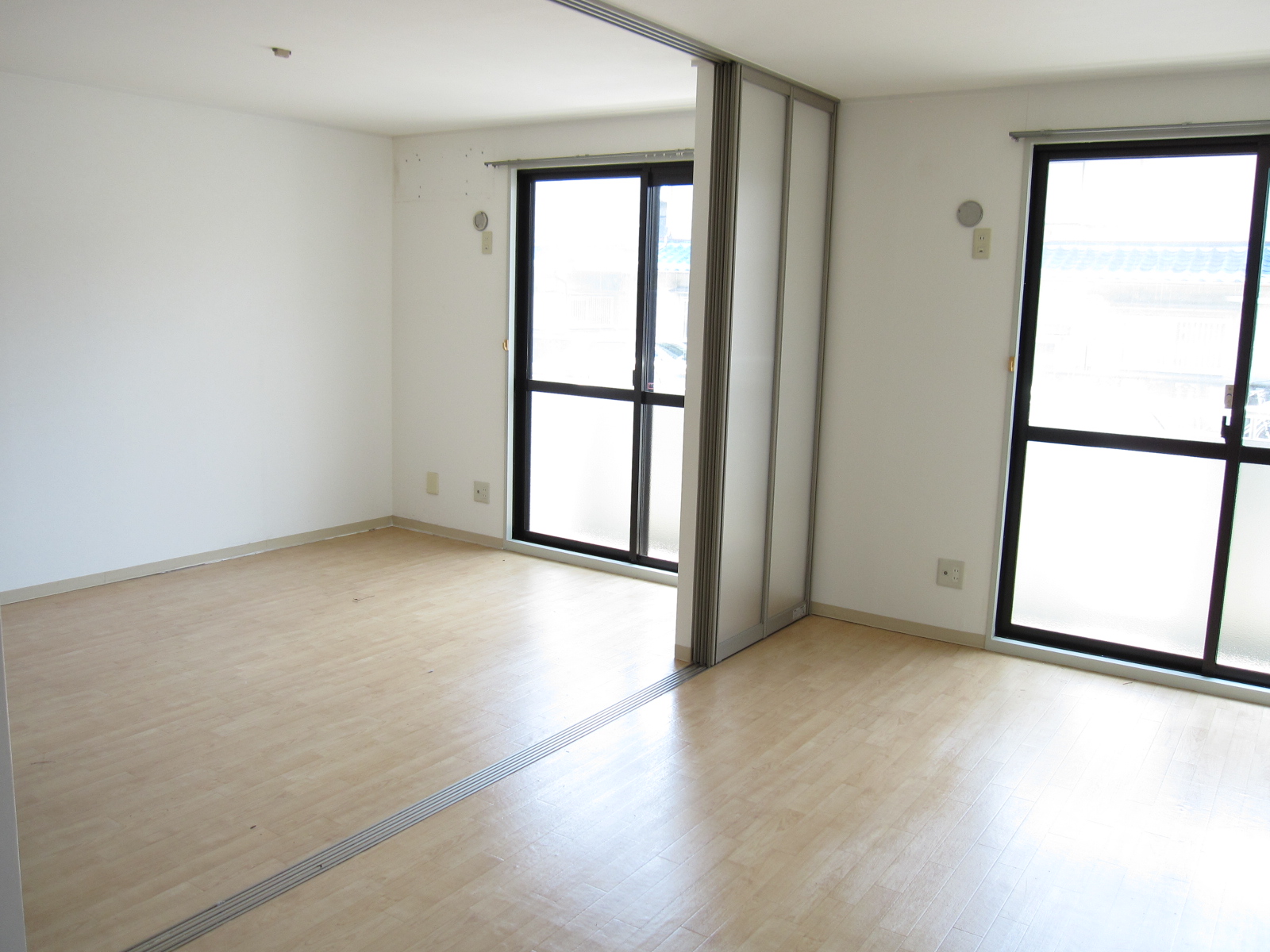 Living and room. 14 Pledge of living