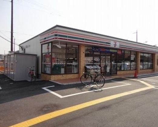 Convenience store. 991m to Seven-Eleven Ibaraki Masago Tamashimadai shop