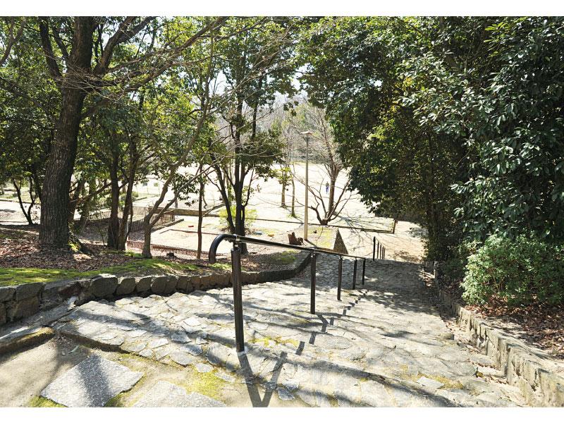 park. 1120m to Koriyama park