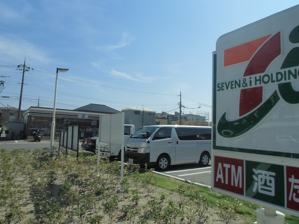 Convenience store. Seven-Eleven Ibaraki Masago Tamashimadai store up (convenience store) 383m