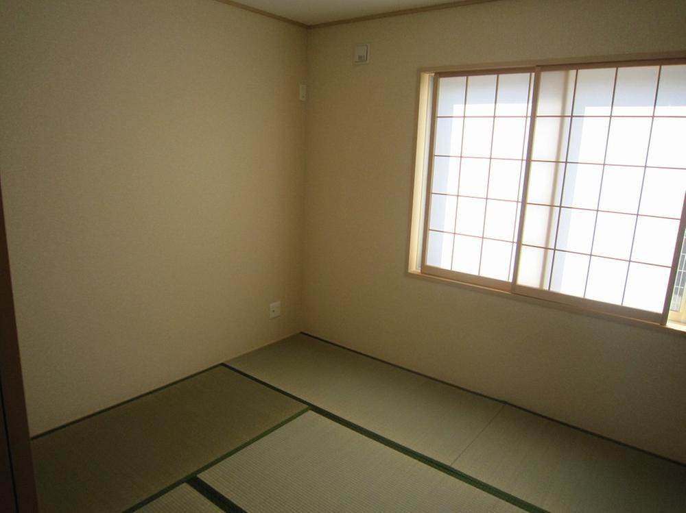 Same specifications photos (Other introspection). It is the same specification properties per under construction. It will be announced here as soon as completed