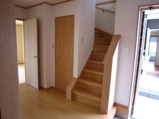 Same specifications photos (Other introspection). It is the same specification properties per under construction. It will be announced here as soon as completed