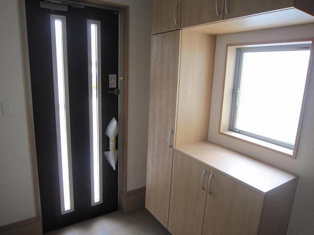 Entrance. It is the same specification properties per under construction. It will be announced here as soon as completed